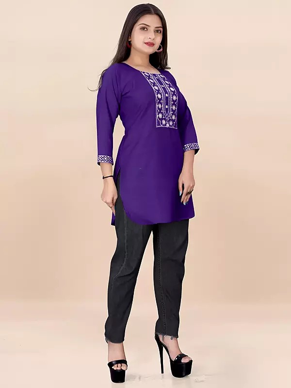 Attractive Embroidery Work Round Neck Rayon Kurti For Casual Occasion