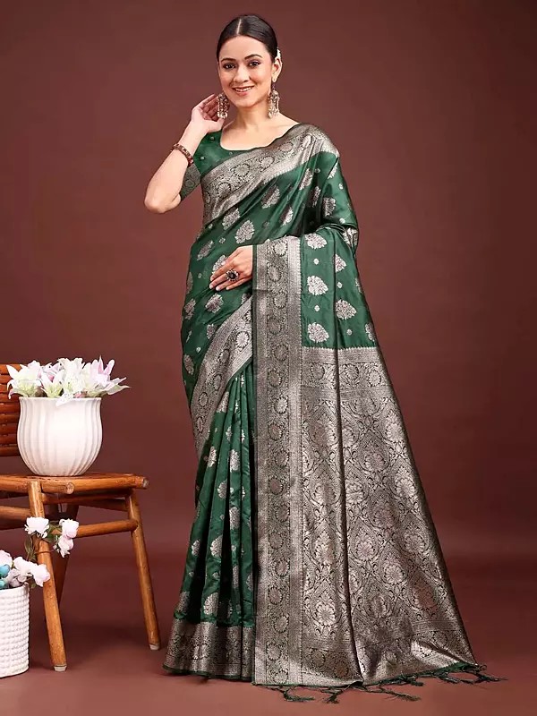 Traditional Floral Motifs Banarasi Silk Saree with Rich Woven Border and Heavy Pallu