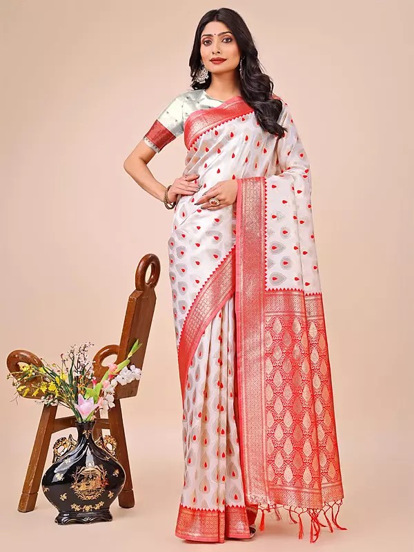 All Over Floral Motifs Attractive Wedding Wear Banarasi Silk Saree With Blouse