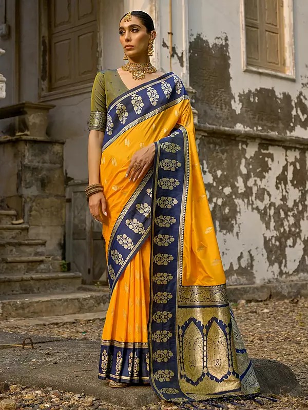 Kanchi Silk All Over Woven Floral Leaf Motifs Attractive Saree With Blouse