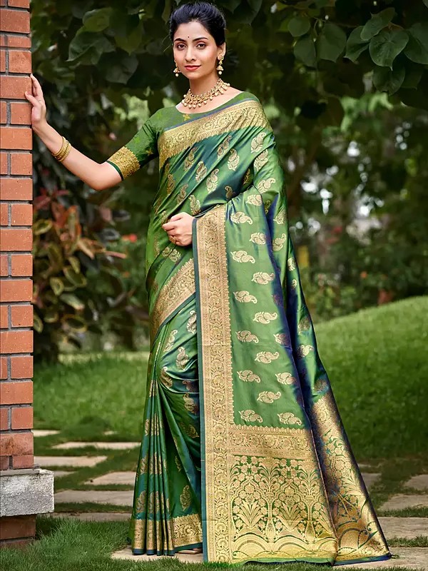 Designer Silk Flower And Leaf Pattern Saree With Blouse For Wedding Occasion