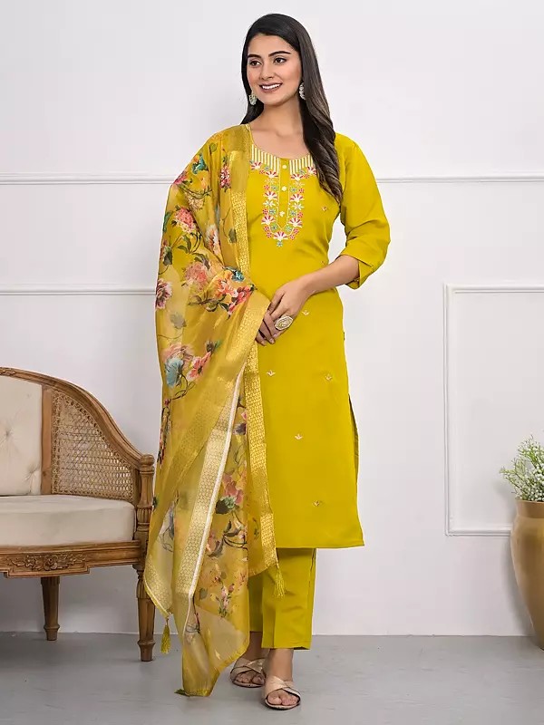 Viscose Silk Embroidery With Thread Work Festive Wear Kurta Set With Floral Dupatta