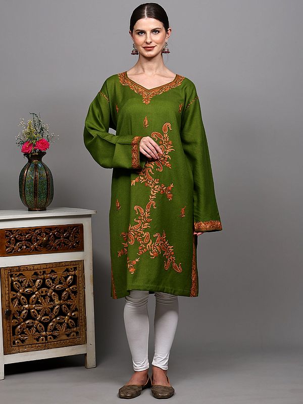 Calliste-Green Phiran with Aari Embroidered Paisleys Vine from Srinagar