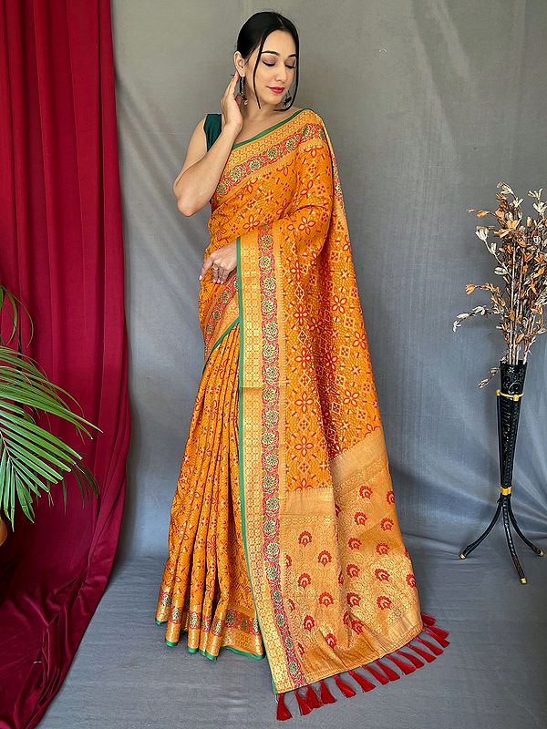 Weaving Work Designer Silk Saree With Attractive Tassels Pallu