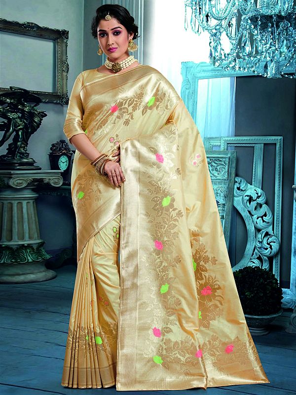 Cloud-Cream Banarasi Silk Floral Pattern Saree
