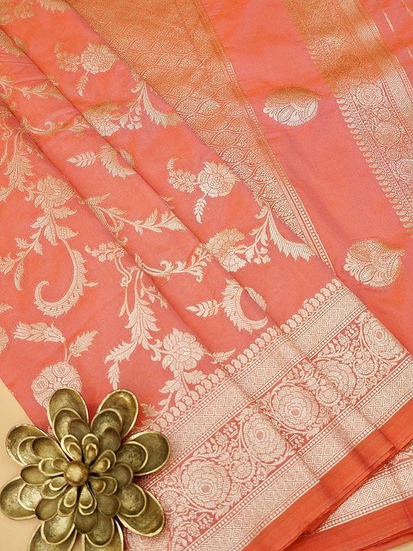 Shell-Pink Tanchoi Weave Silk Saree with All-Over Floral Motifs