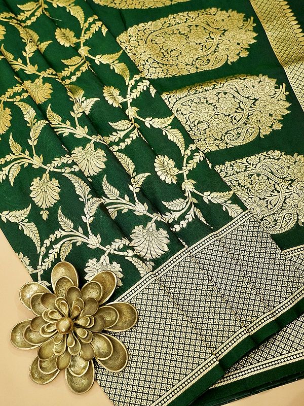 Hunter-Green Floral Jaal Pattern Tanchoi Weave Silk Saree
