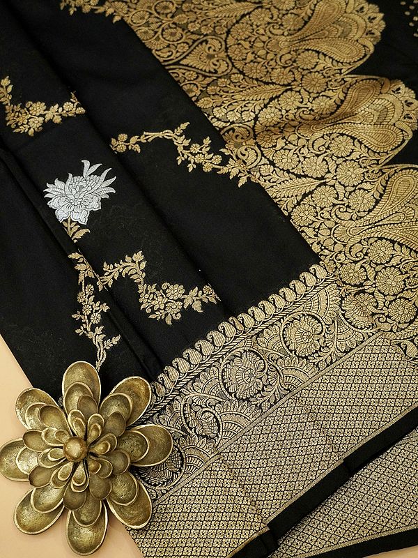 Bristol-Black Silk Saree with Tanchoi Weave Floral Vine Motifs