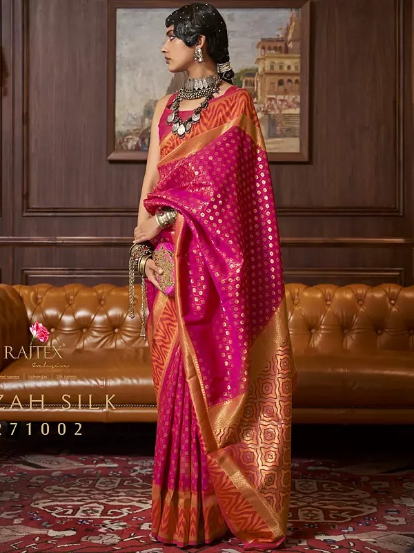 Elegant Small Floral Butti Handwoven Silk Saree With Contrast Border & Pallu
