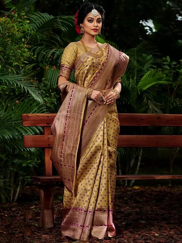 Kanjivaram Traditional Silk Tassel Saree With Blouse