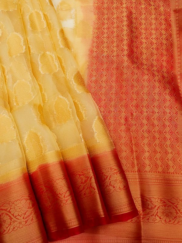 Kora Silk Banarasi Saree With Floral Zari Brocade Butta With Chevron Pattern Weave On Pallu