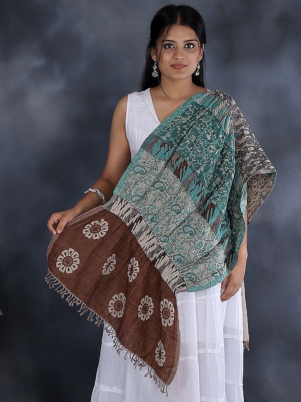 Forest-Green Jamawar Scarf with Woven Paisley-Floral Bail Pattern