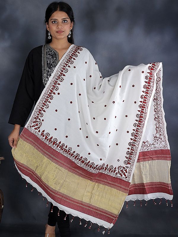 Shawl from Kutch with Multicolor Mirror Embroidered Bootis