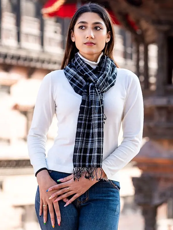 Pure Pashmina Plaid Check Pattern Scarf from Nepal