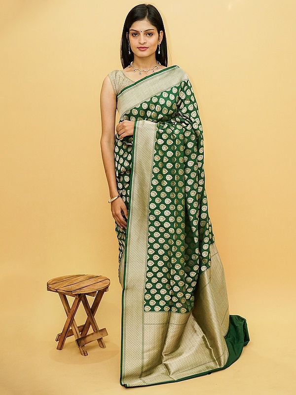 Verdant-Green Pure Silk Banarasi Saree With Thilagam Butta on All-Over And Contrast Broad Border