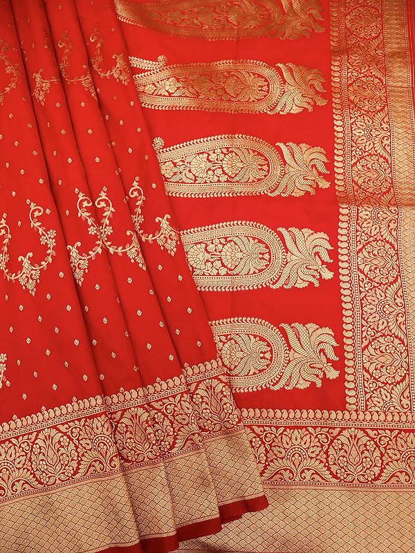 Poppy-Red Katan Silk Necklace-Bundi Pattern Banarasi Saree With Paisley Motif Pallu