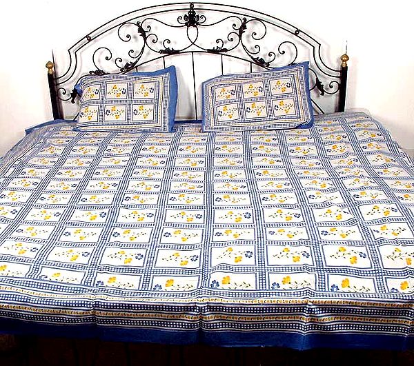 Aristocrat Print Bedspread with Cushion Covers