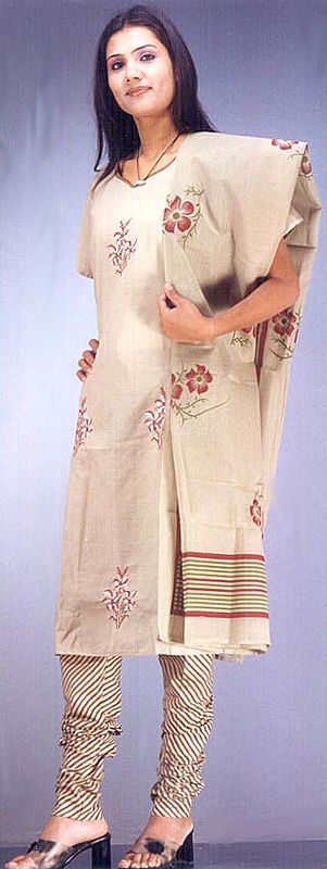 Printed Choodidaar Suit with Crochet Work