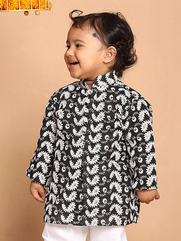 Pure Cotton Kalka Motif Embroidered Chikankari Kurta