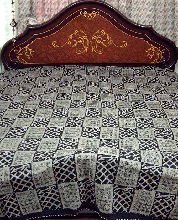 Thick Cotton Black and Grey Bedspread