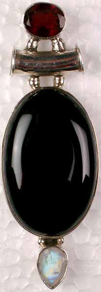 Black Onyx in Combination with Garnet