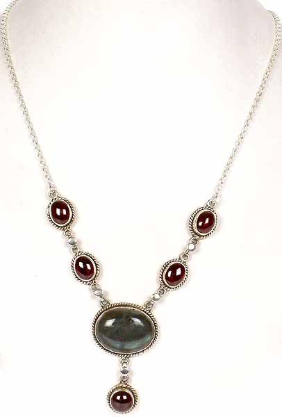 Oval Labradorite Necklace with Garnet