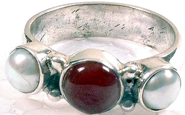 Pearl and Carnelian Ring