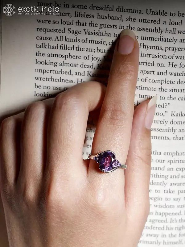 Stylish Faceted Amethyst Gemstone Ring